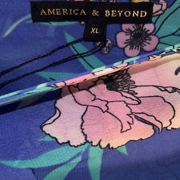 ✨V-plunge Ruffle Maxi Dress america & beyond✨ - Picture 7 of 11